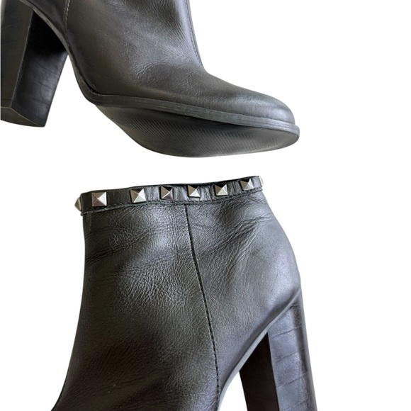 Raphaella Booz Rockstud Accents Leather Ankle Boots Women's Size 7 - Picture 10 of 12